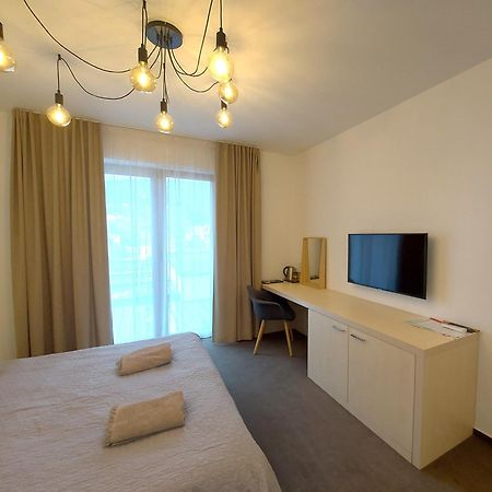 Vigeo Lounge B&B Coffee 波切尼斯 外观 照片