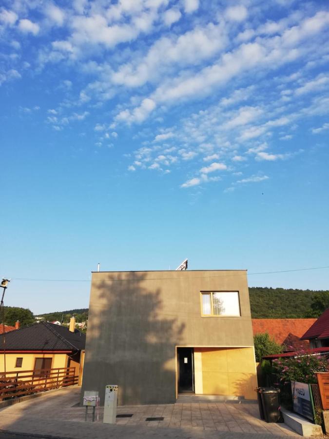 Vigeo Lounge B&B Coffee 波切尼斯 外观 照片