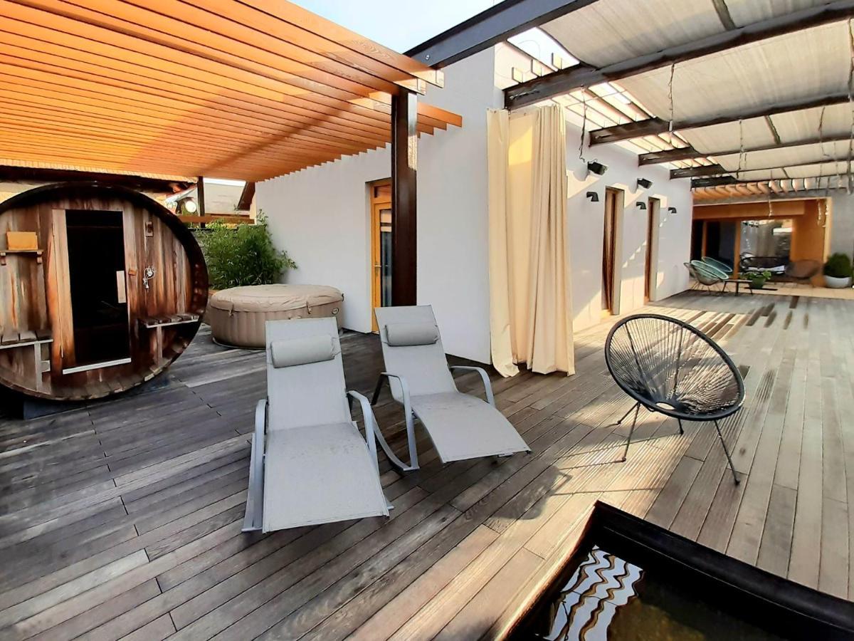 Vigeo Lounge B&B Coffee 波切尼斯 外观 照片
