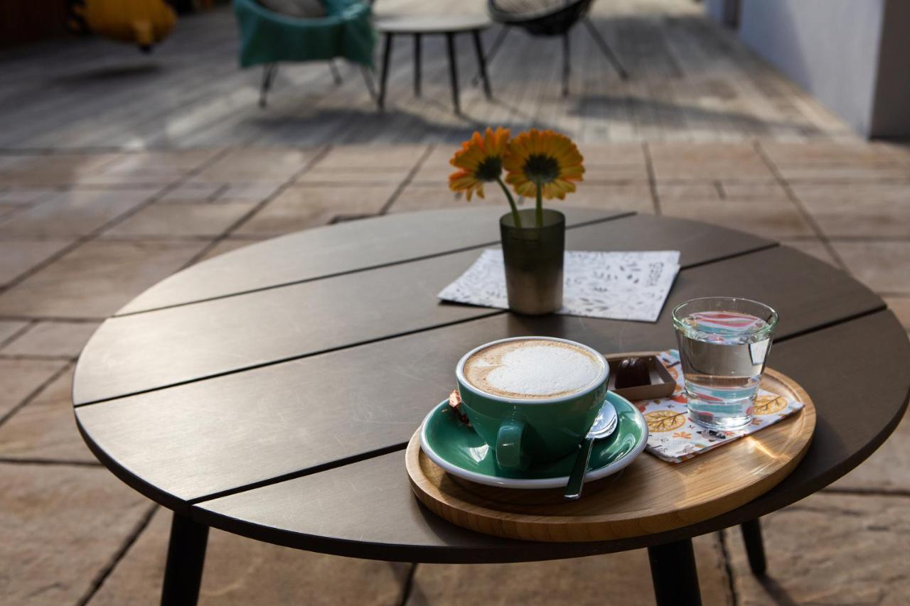 Vigeo Lounge B&B Coffee 波切尼斯 外观 照片