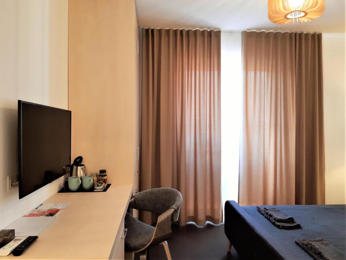 Vigeo Lounge B&B Coffee 波切尼斯 外观 照片