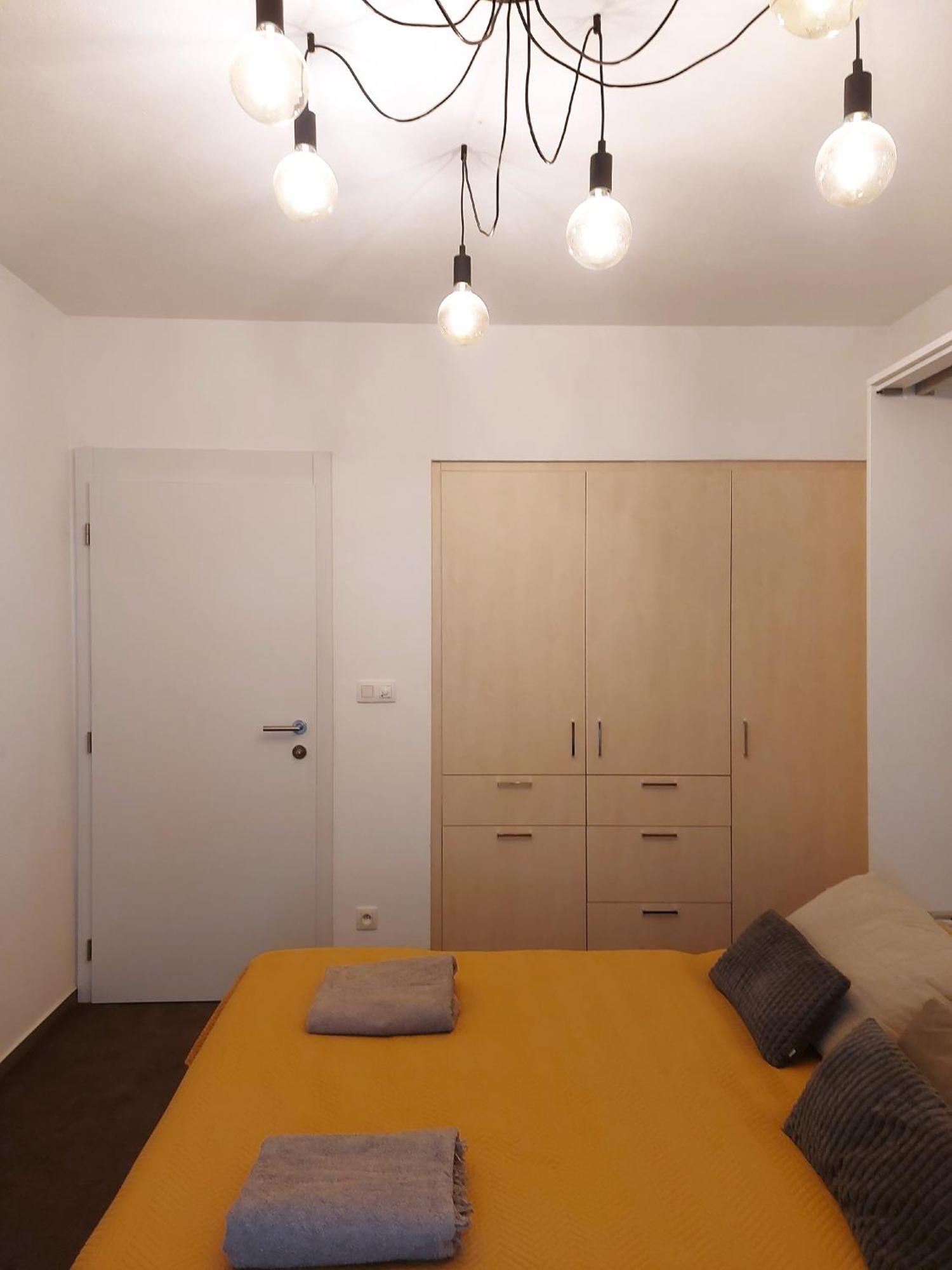 Vigeo Lounge B&B Coffee 波切尼斯 外观 照片